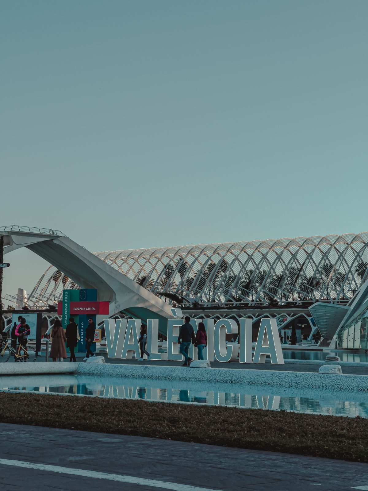 Das VALENCIA-Schild an der Stadt der Künste